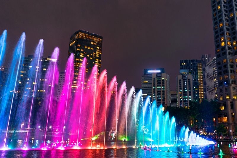 25 – Witness the (free) light spectacle at Lake Symphony